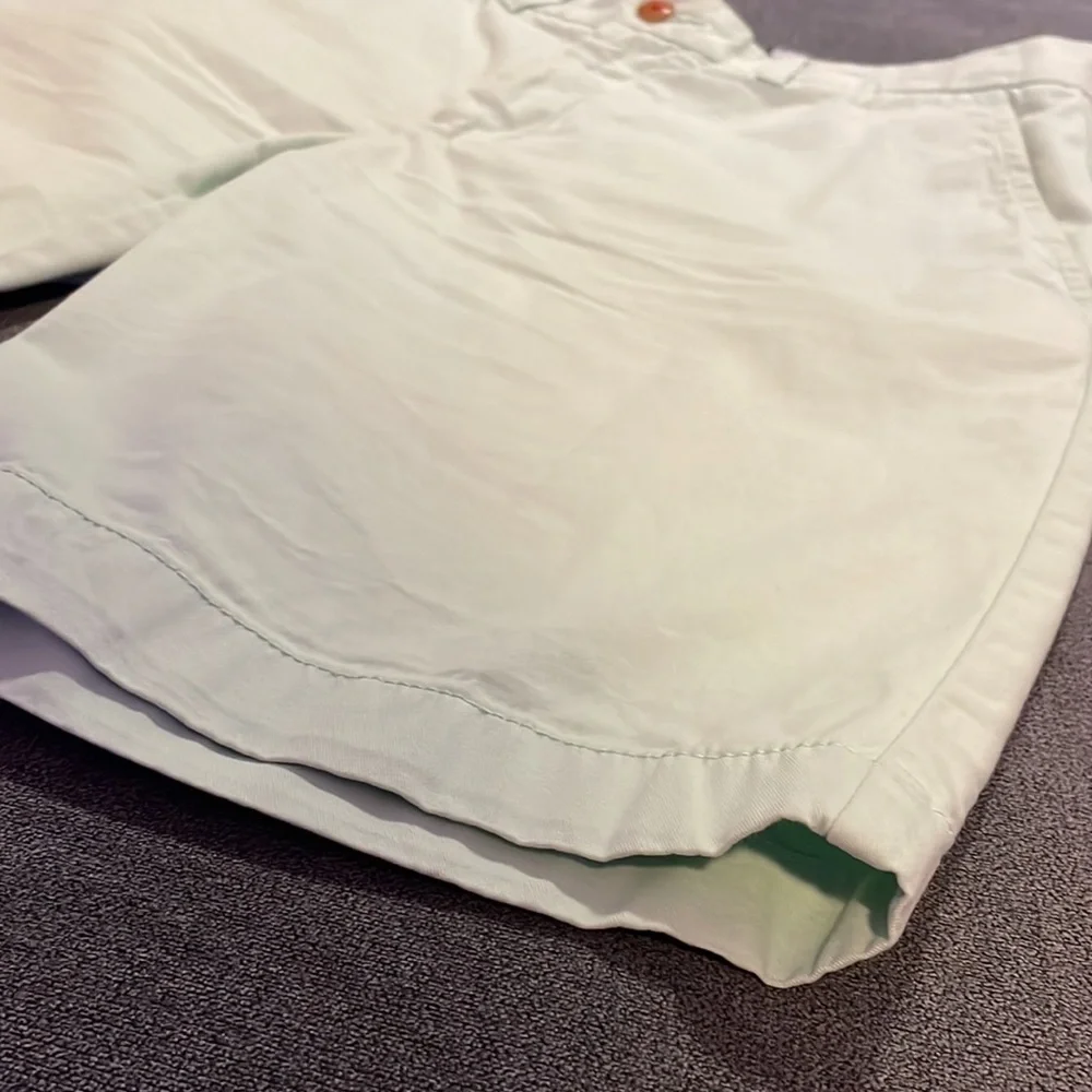 MEN’S Tommy Hilfiger Classic Fit Shorts with 9.5” inseam